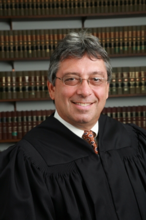 Photo of Michael J. Klaeren